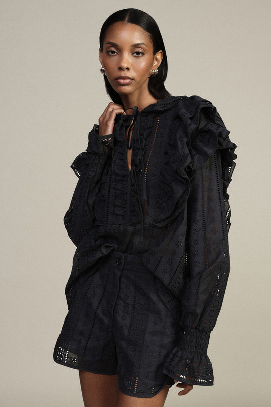 Blusa sangallo con volant e maniche lunghe