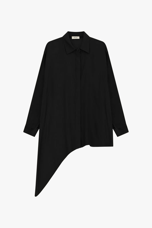 Camicia asimmetrica con colletto classico e polsini