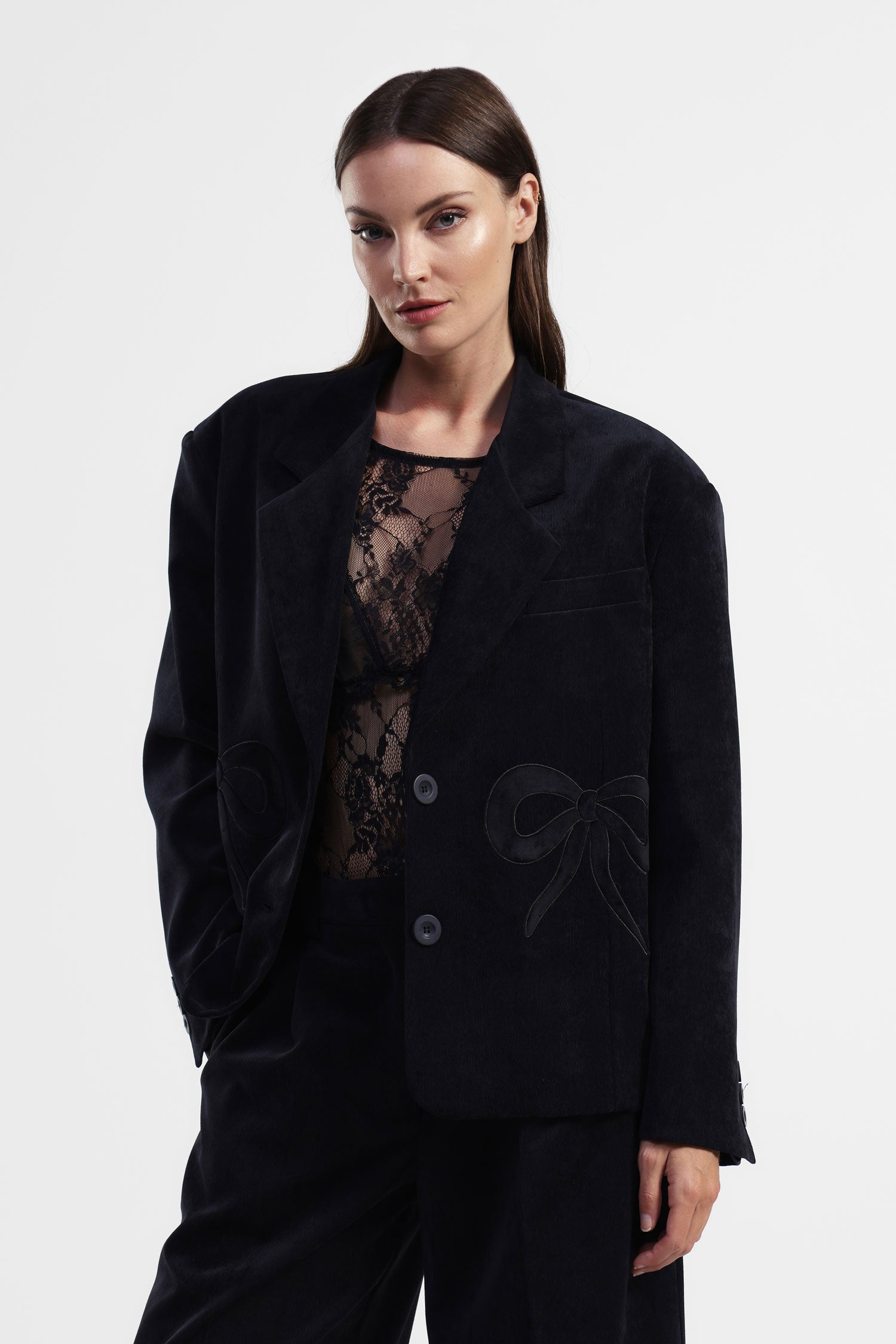 Blazer con bottoni e dettagli fiocco