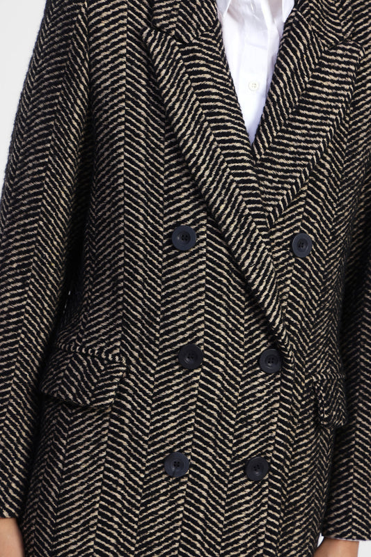 Cappotto doppiopetto con motivo chevron e tasche