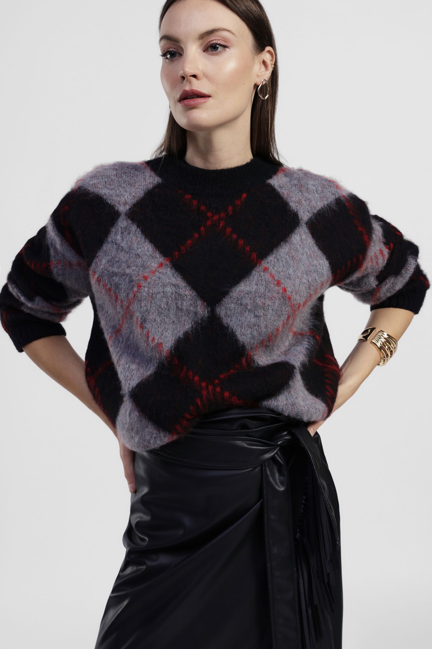 Maglione girocollo fantasia rombi vestibilità morbida