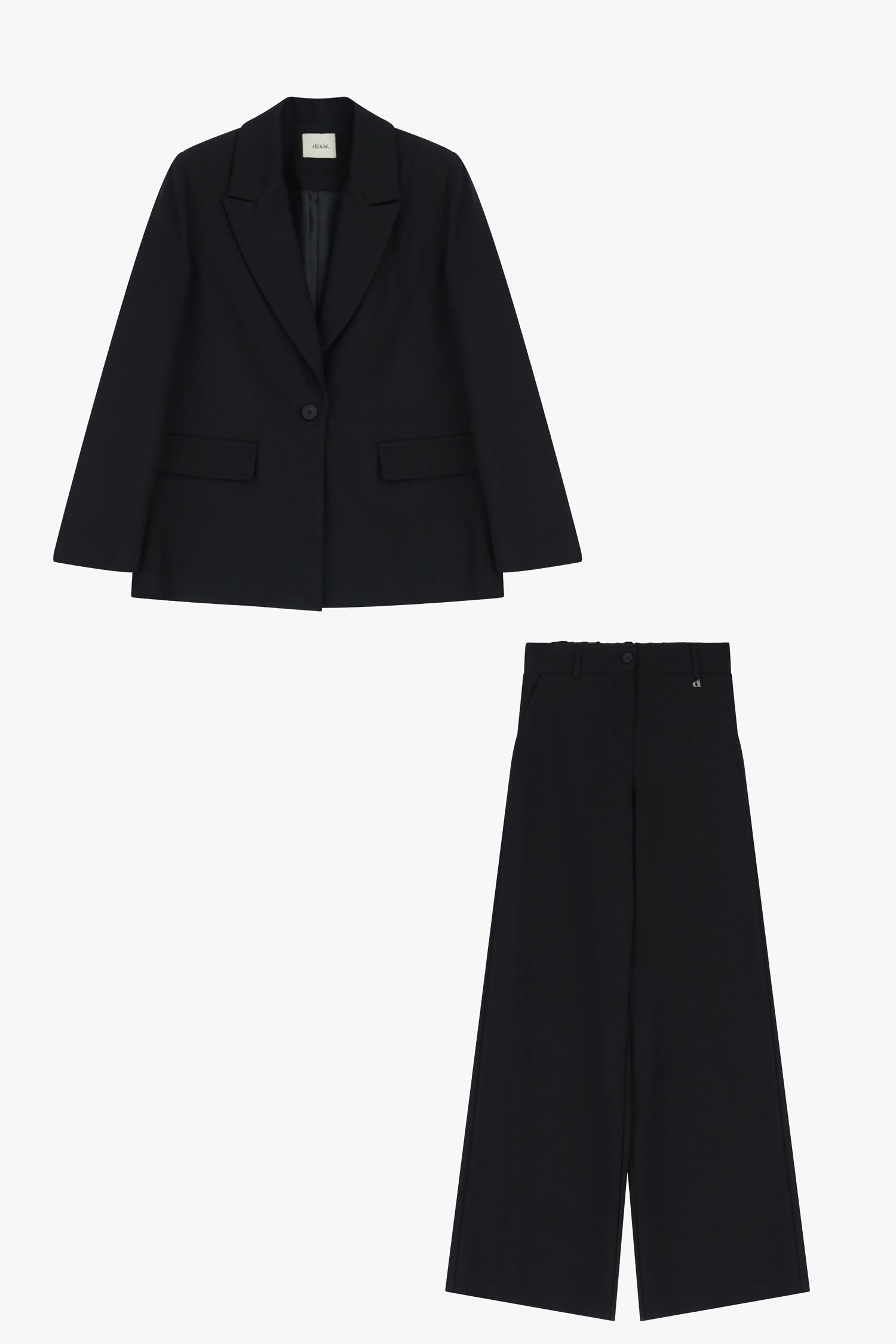 Completo con giacca monopetto e pantaloni