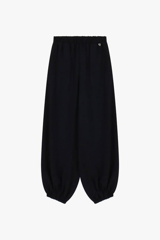 Pantaloni jogging con elastico in vita e fondo