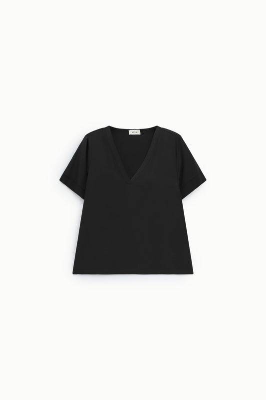 T-shirt con scollo a v e maniche corte risvoltate