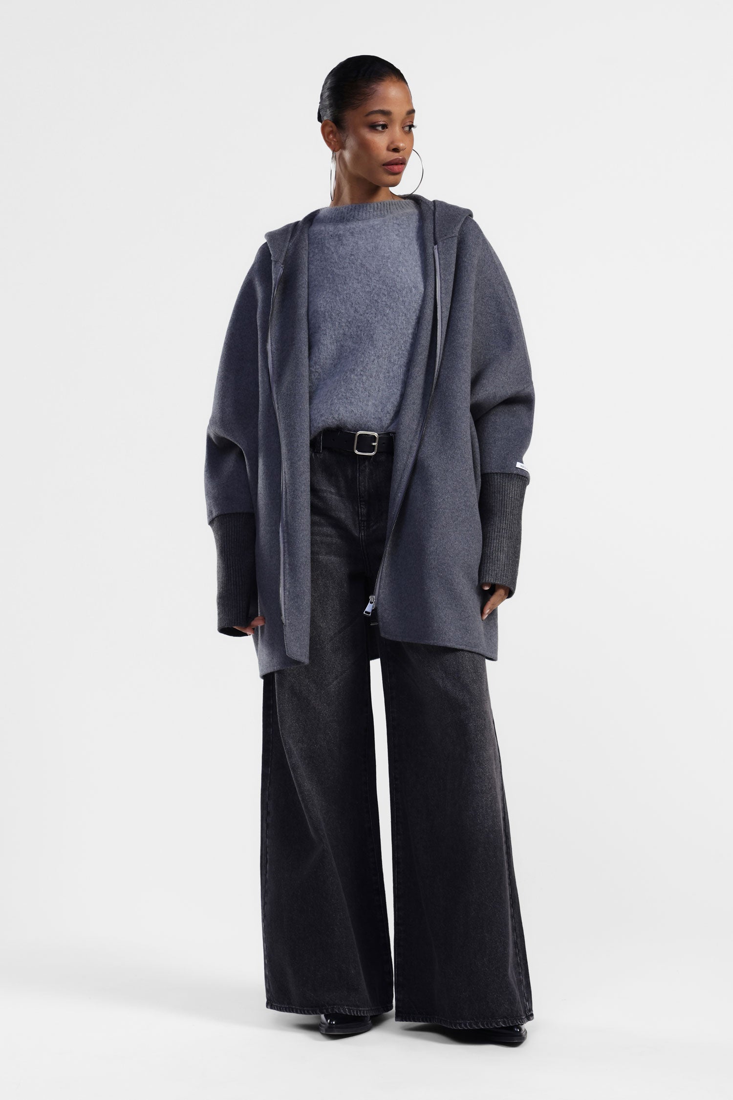 Cappotto oversize cappuccio e zip