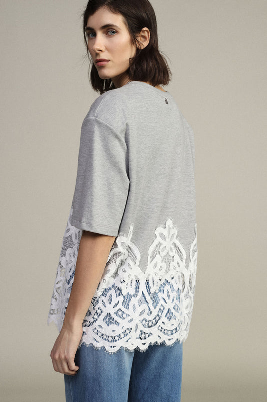 T-shirt stampa frontale con bordo in pizzo traforato