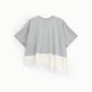 T-shirt corta con bordo in pizzo asimmetrico