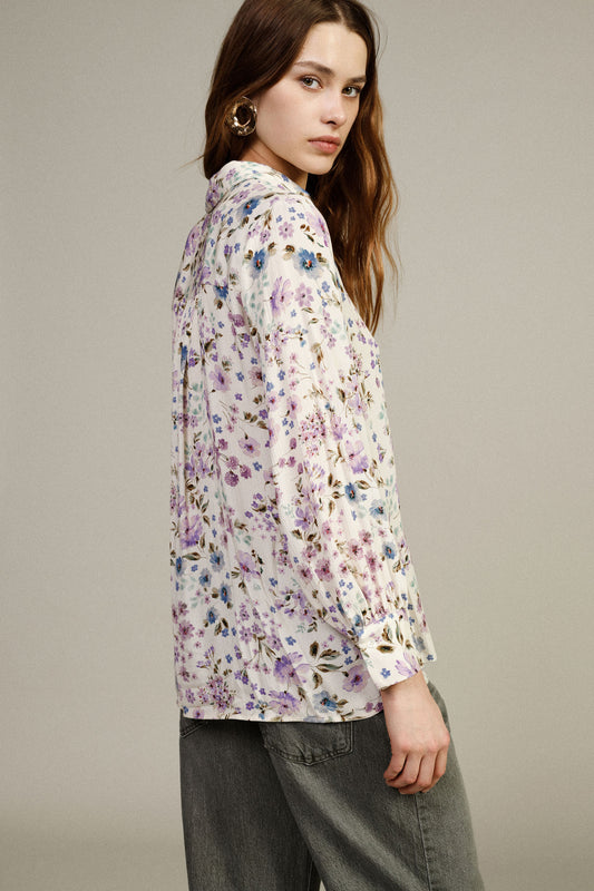 Camicia con stampa floreale e maniche lunghe