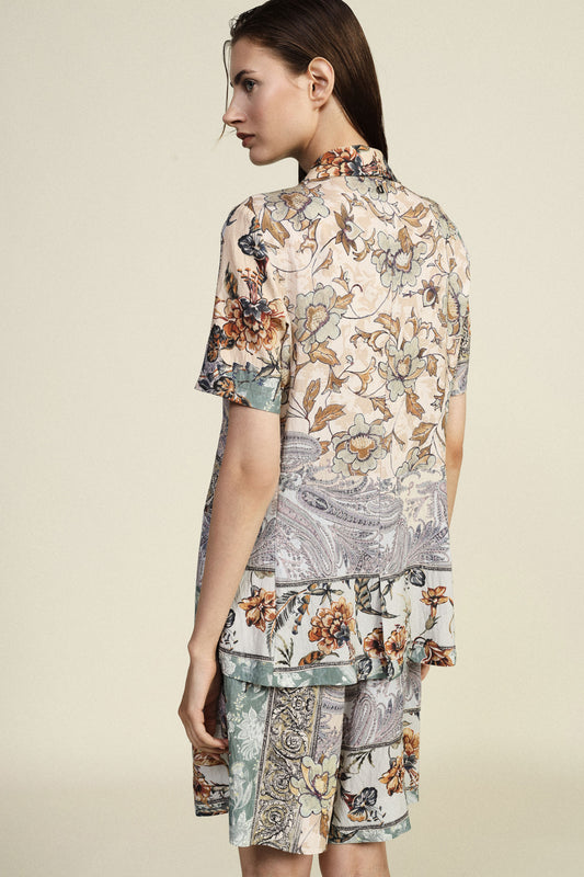 Giacca-camicia fantasia patchwork con maniche corte