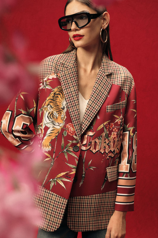 Blazer fantasia patchwork con motivi orientali