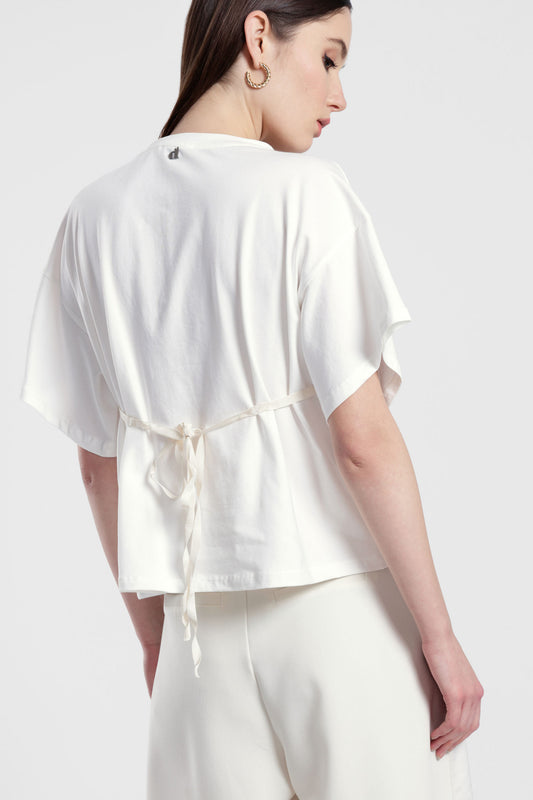 T-shirt a maniche corte con top a paillettes