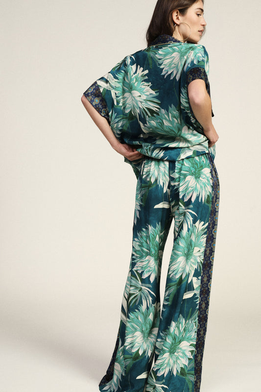 Pantaloni palazzo con fiori ampi