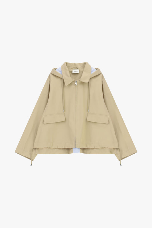 Parka corta con cappuccio e tasche frontali