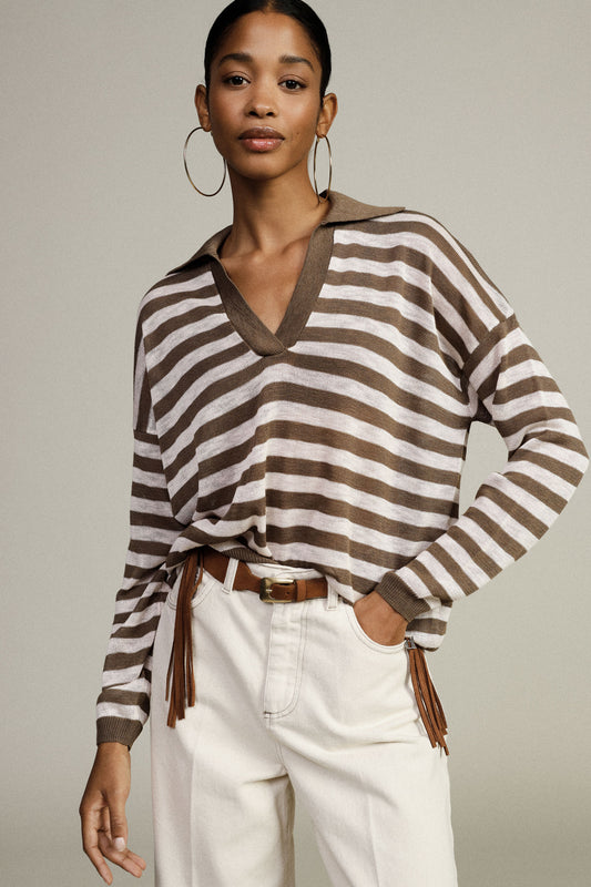 Maglione a righe con collo a v e maniche lunghe