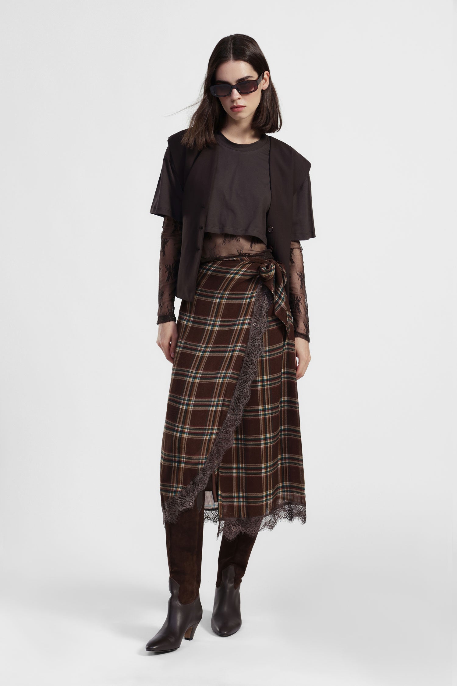 Gonna a portafoglio quadri con bordo in pizzo