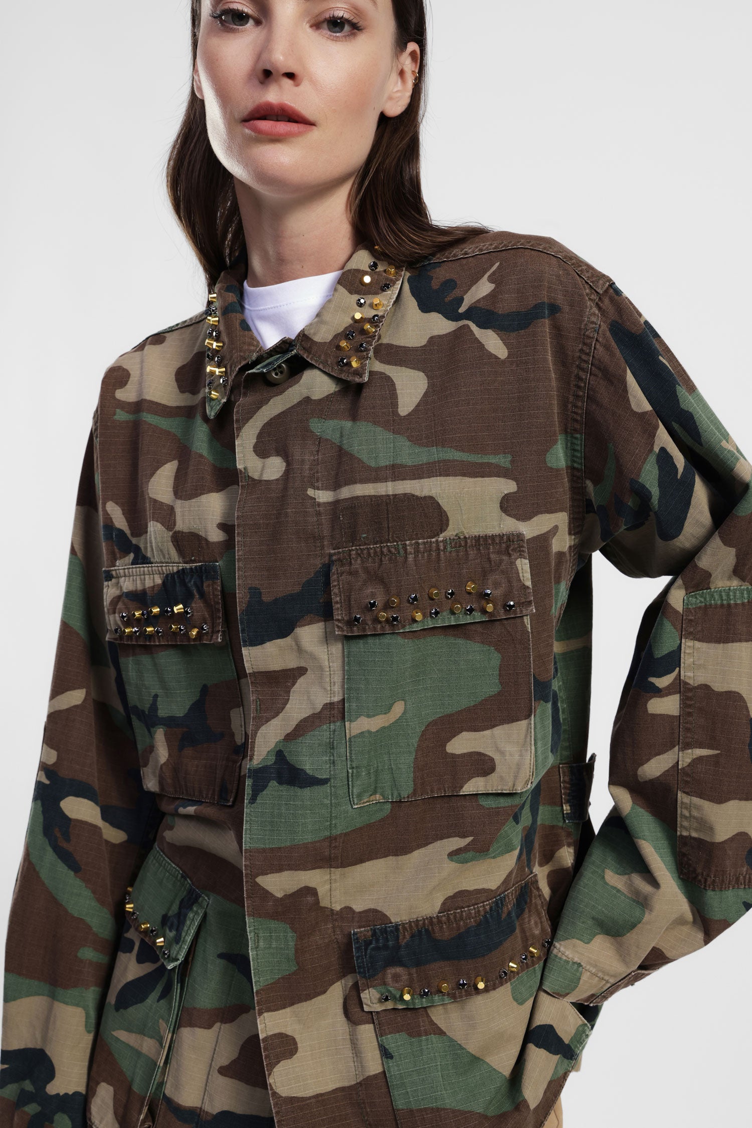 Shirt jacket stampa camouflage con tasche applicate