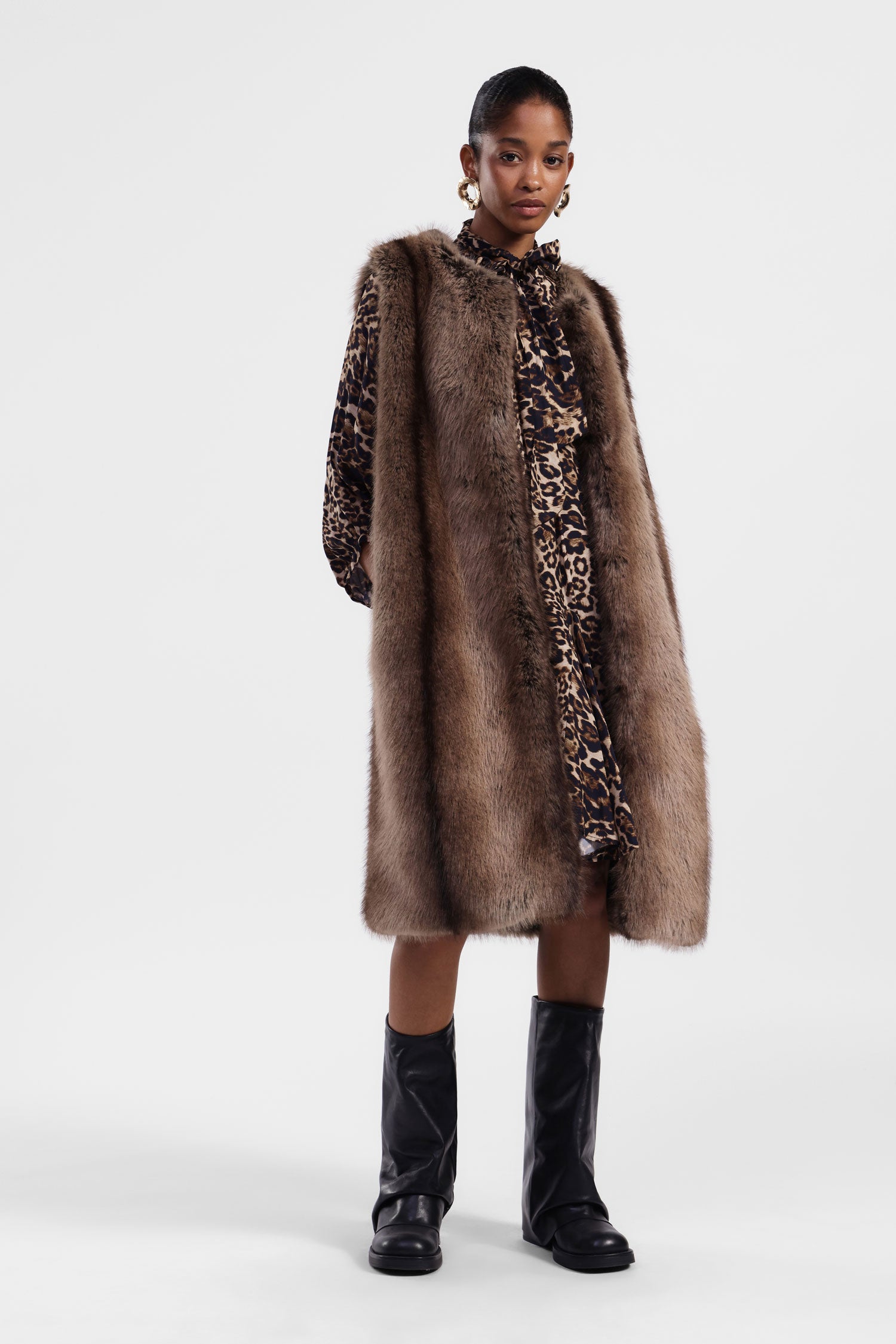 Gilet lungo con pelliccia sintetica