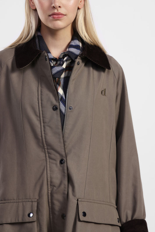 Cappotto lungo con tasche ampie