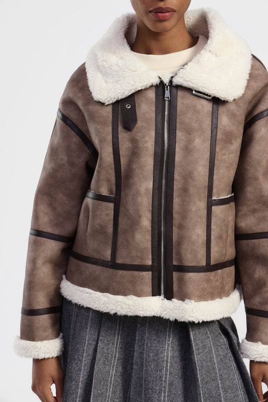 Giacca in eco-pelliccia con zip