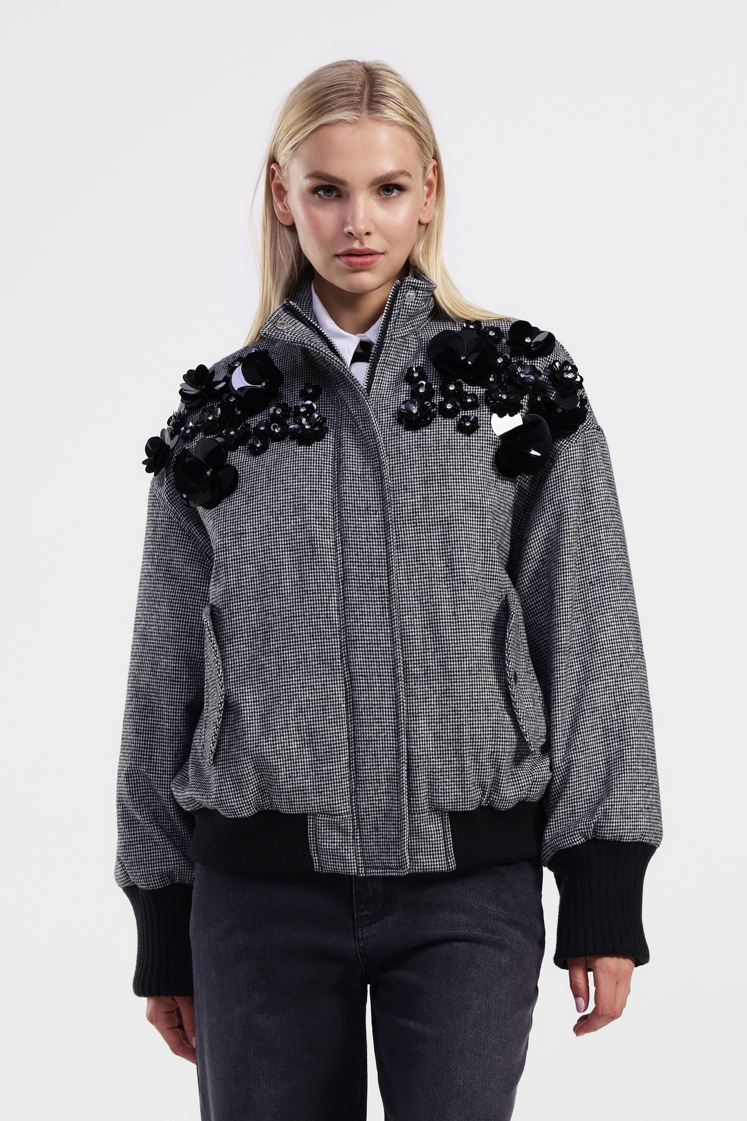 Giacca bomber con dettagli floreali