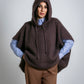 Poncho maglia con cappuccio e coulisse
