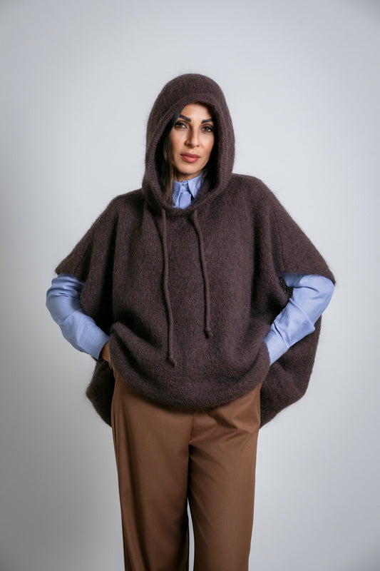 Poncho maglia con cappuccio e coulisse