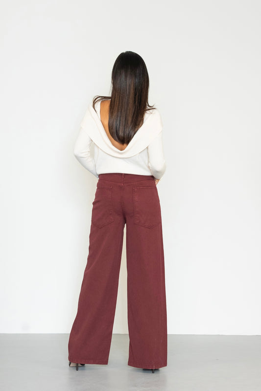 Pantaloni ampi a vita alta