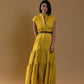 Vestito con cintura e colletto