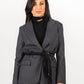 Blazer con cintura foulard annodata in vita