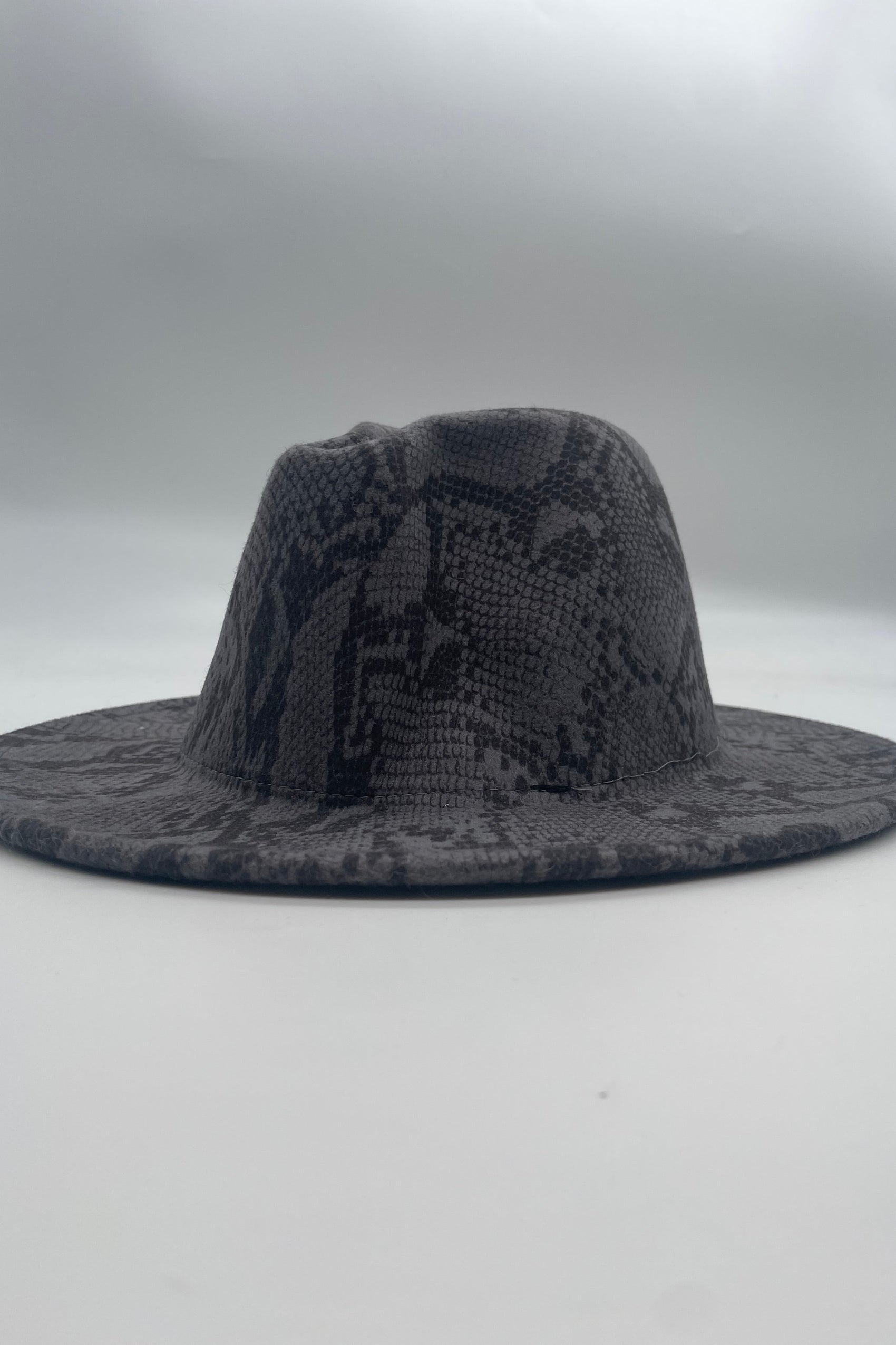 Cappello Falda Stampa Pitone