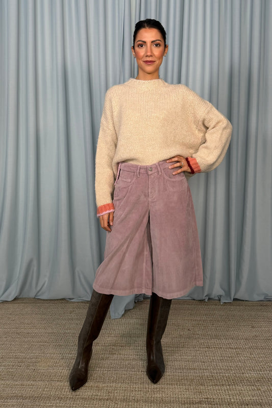 Maglione ampio girocollo con dettagli a contrasto
