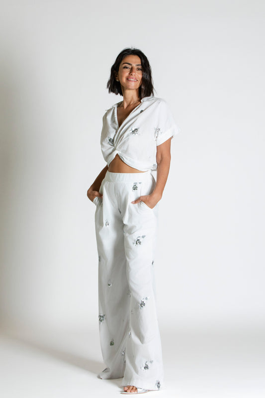 Pantalone ampio con paillettes decorative