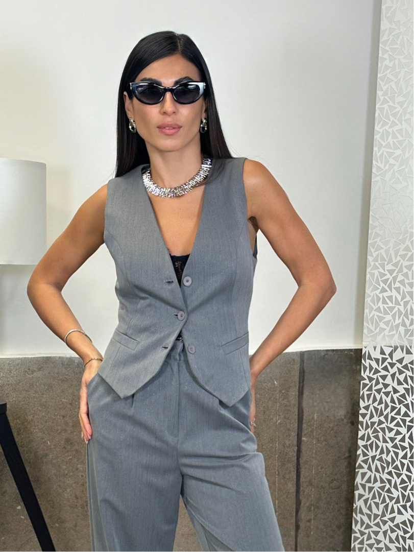 Gilet Taglio classico e chiusura con bottoni