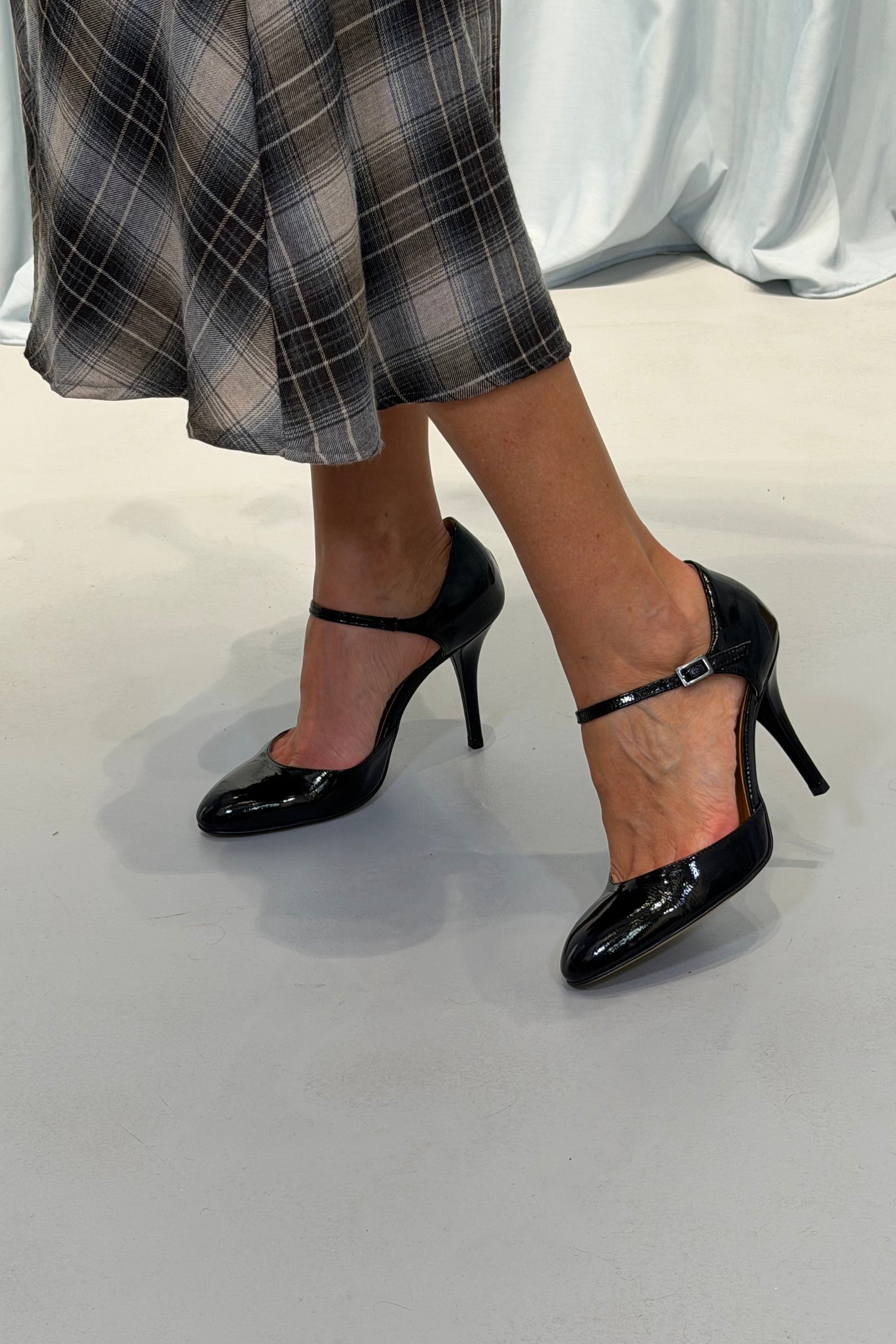 Divine follie Scarpa Punta Tonda