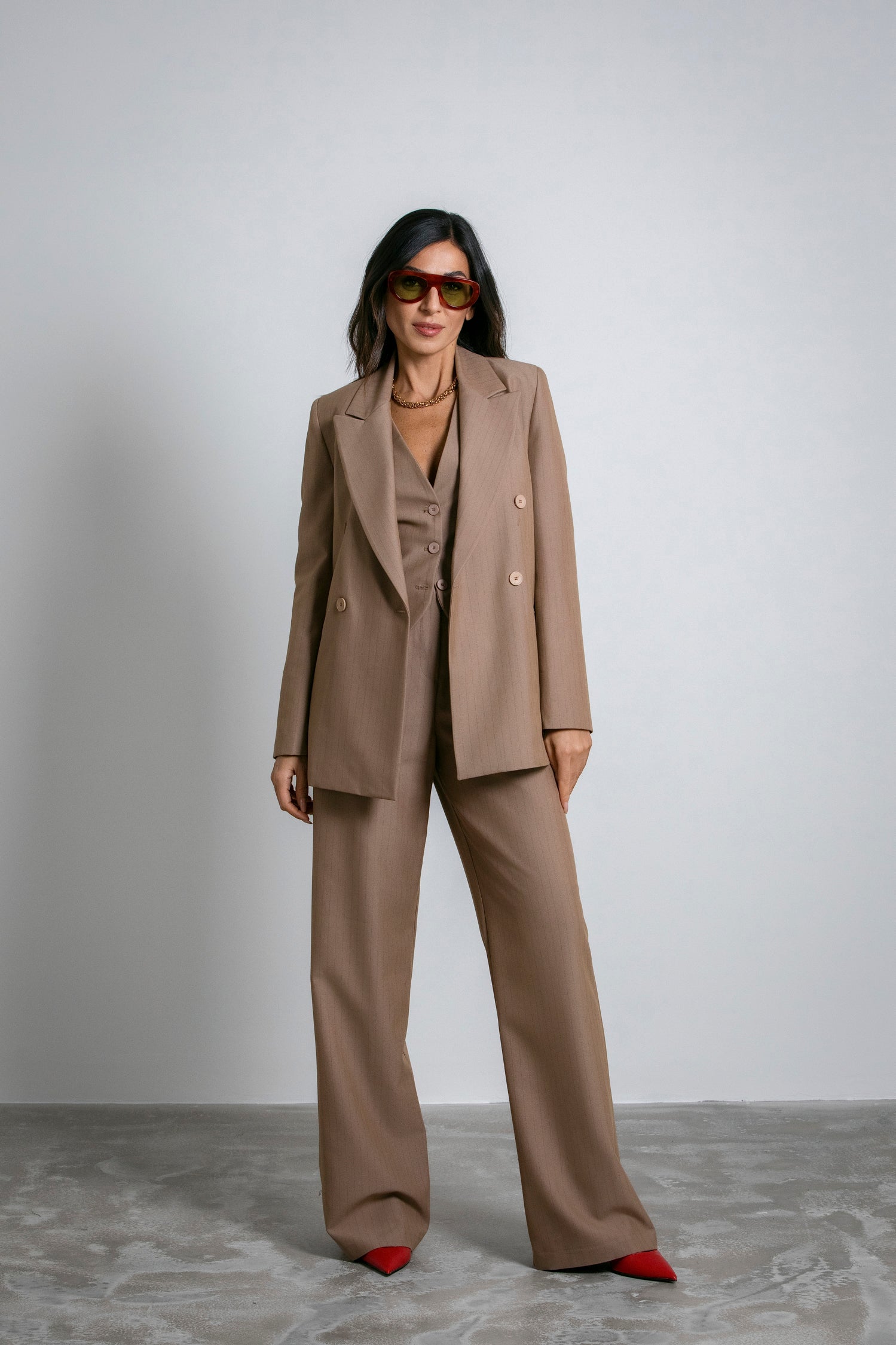 Taglio doppiopetto e tasche