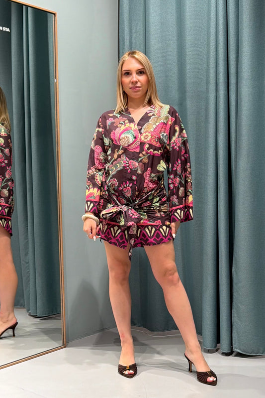 Abito camicia con nodo frontale