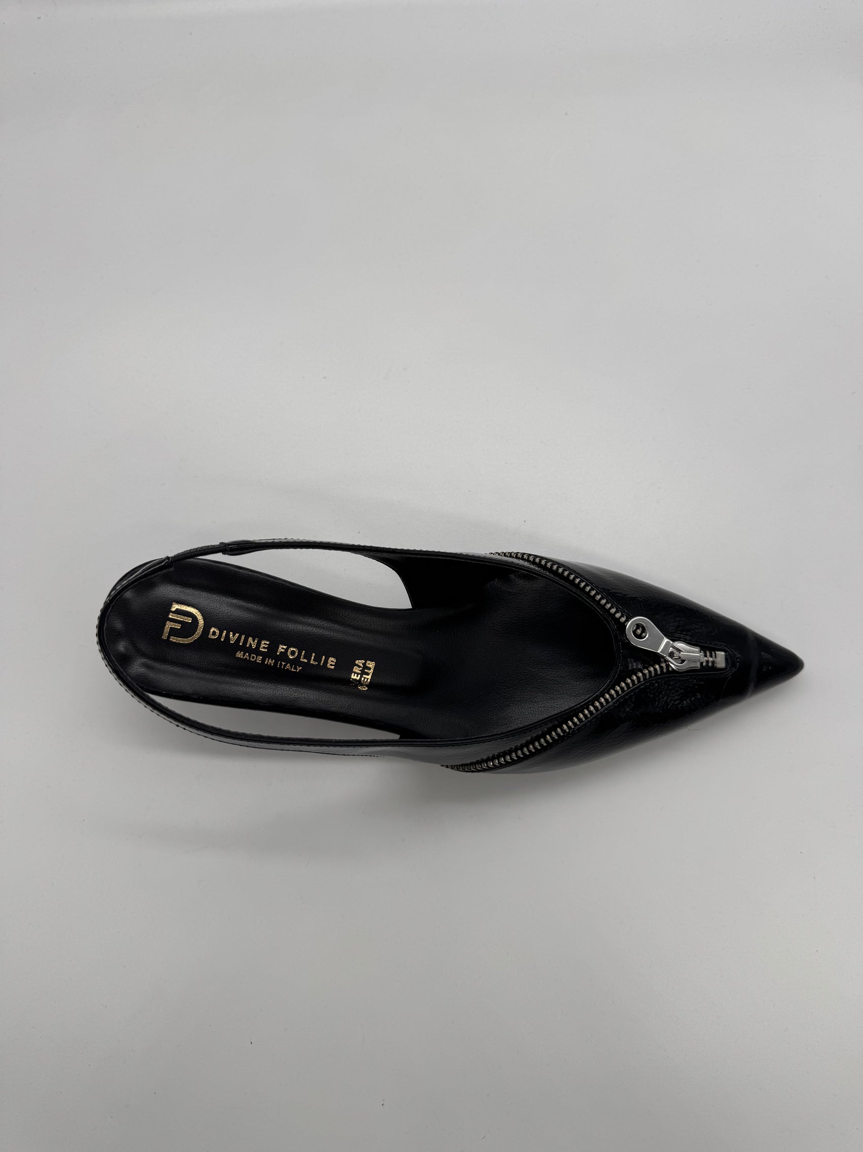 Slingback Zip naplack