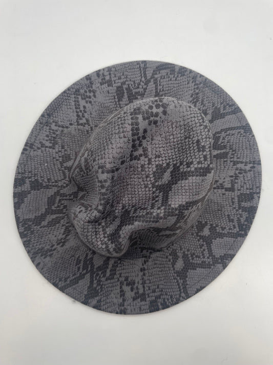 Cappello Falda Stampa Pitone