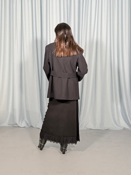 Blazer con cintura e revers ampi