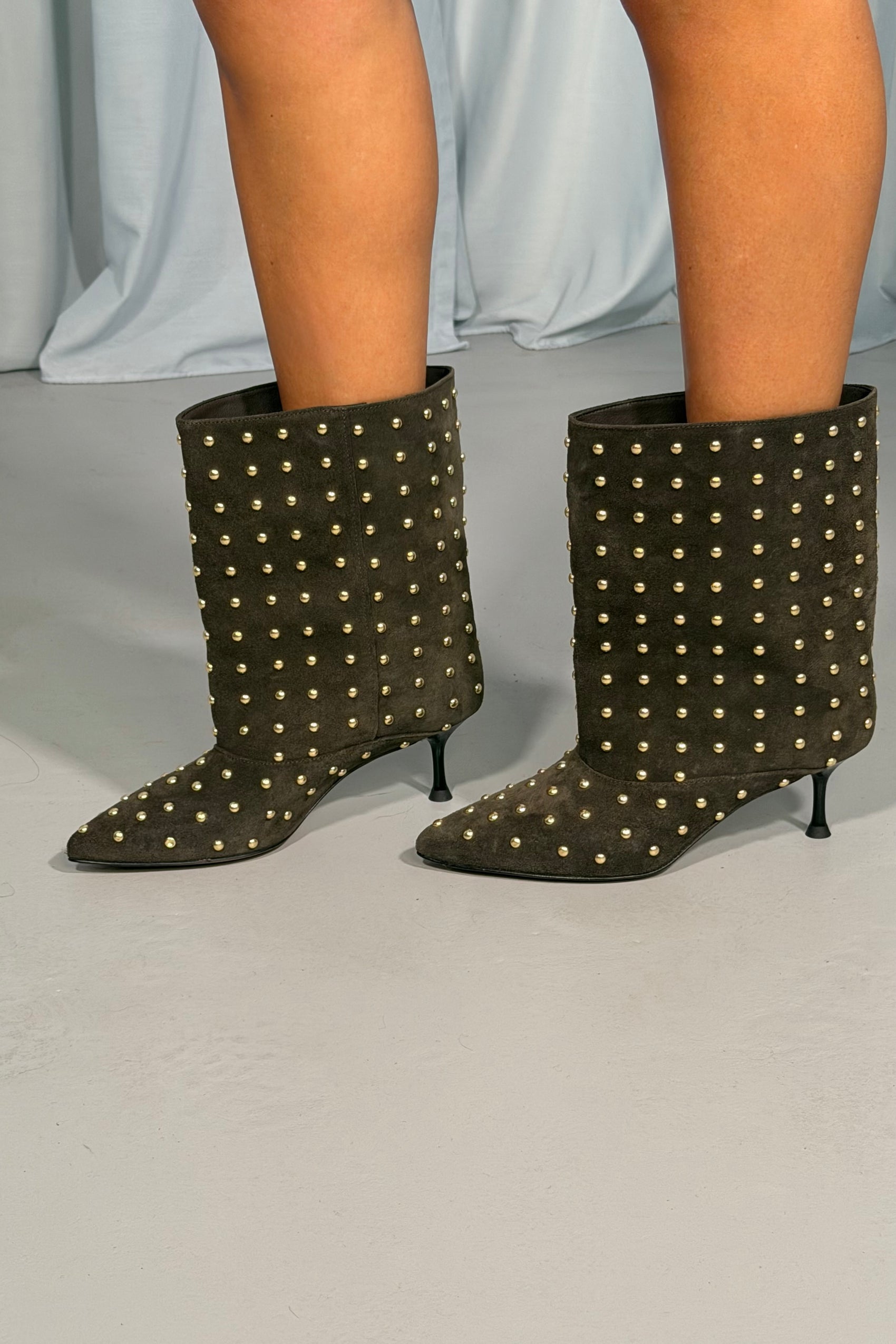 Divine Follie  Tronchetto Borchie