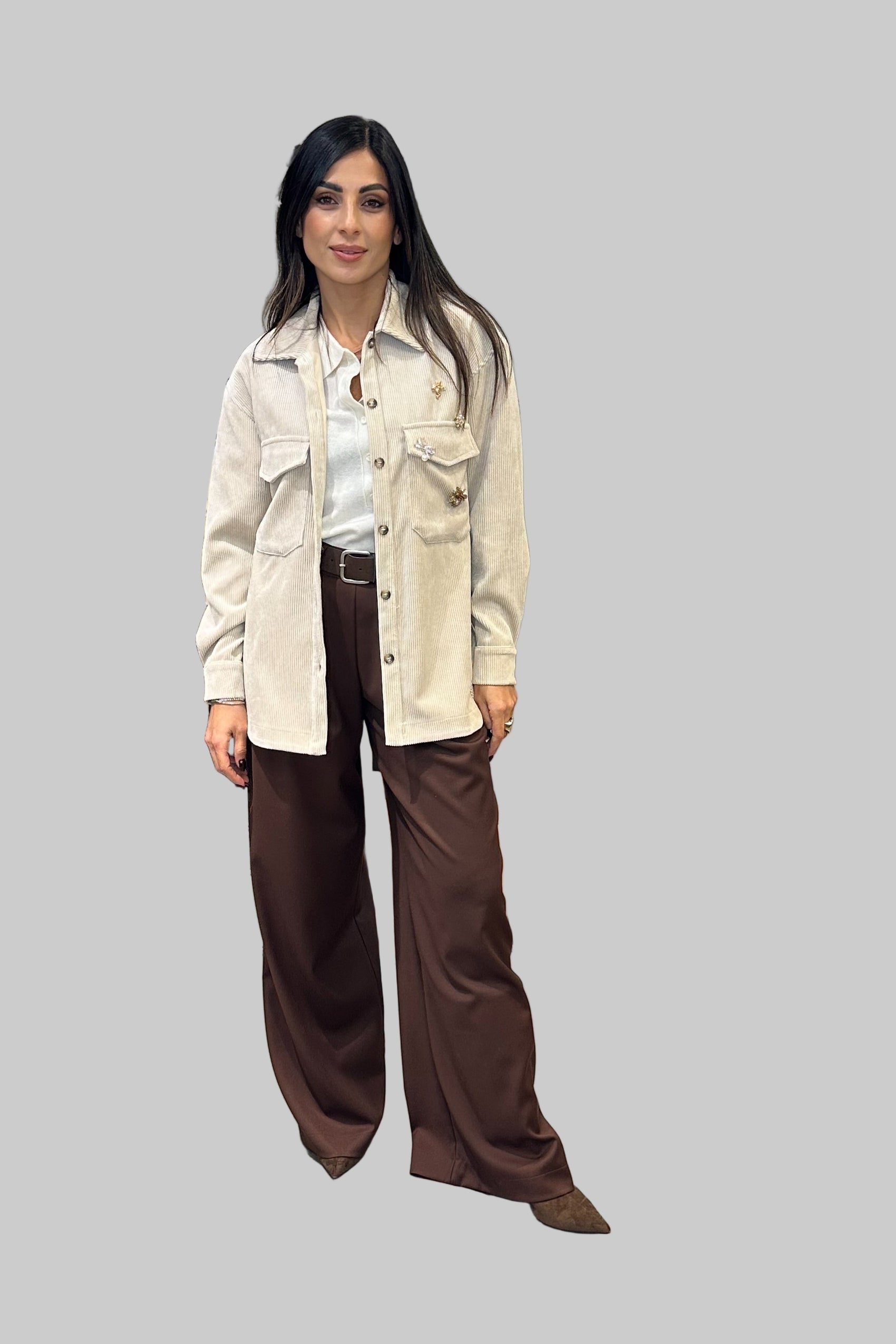 Camicia velluto a coste tasche e spille gioiello
