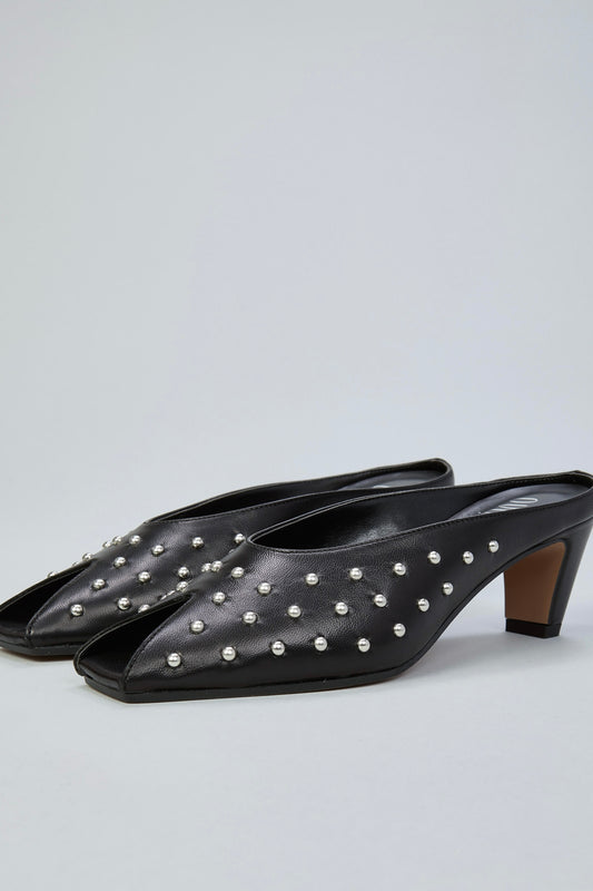 Ovye' Sabot Open toe borchie