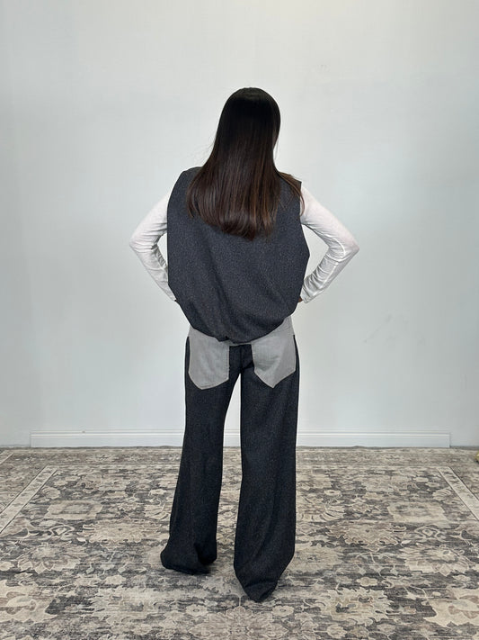 Gilet con zip e fondo arricciato