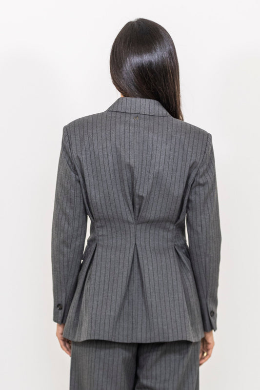 Blazer doppiopetto gessato con tasche a filetto