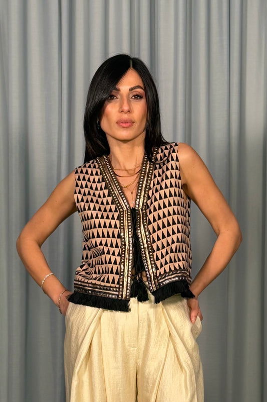 Gilet con motivo geometrico e frange