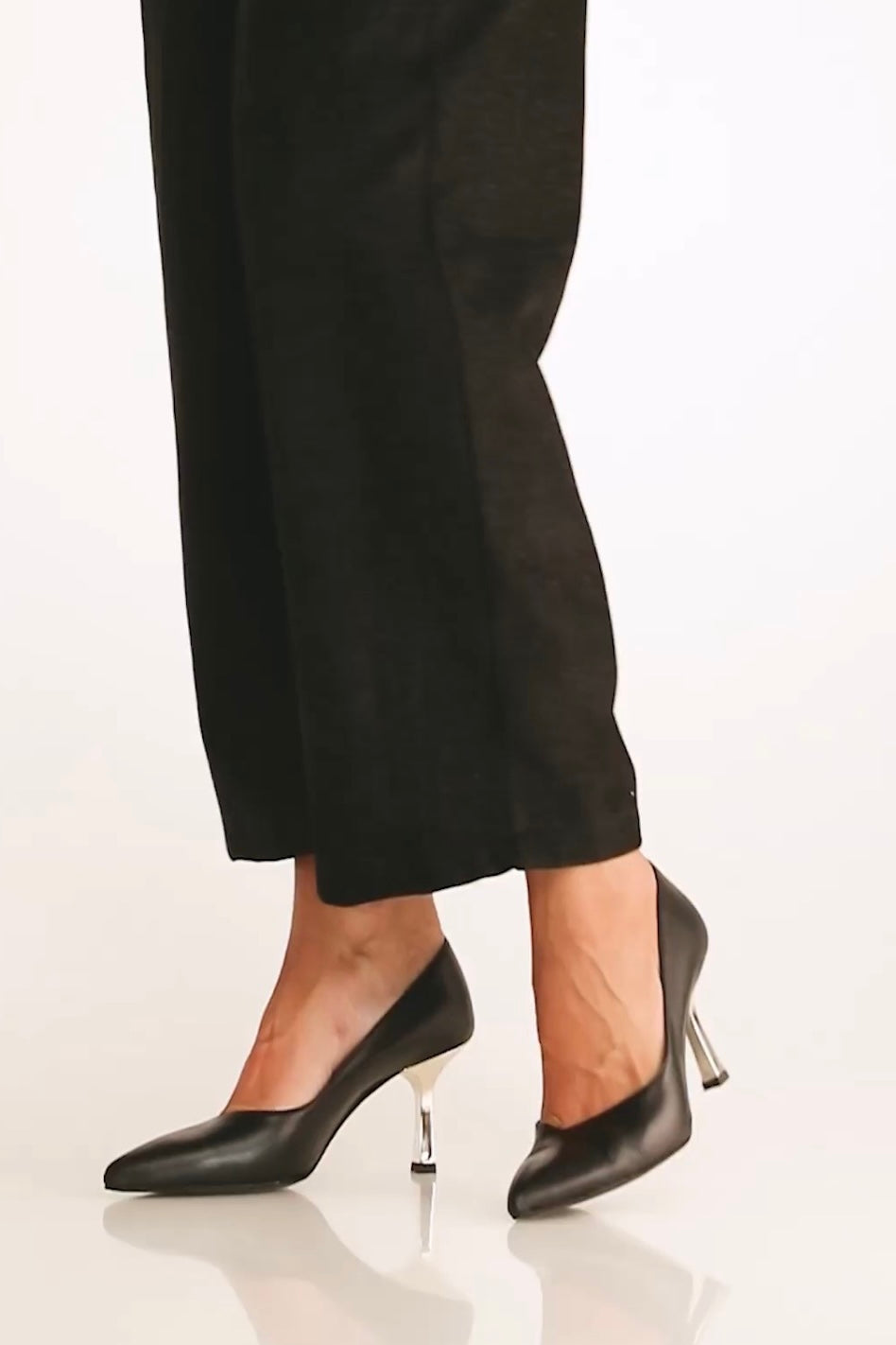 Ovye’ Decolletè Tacco Metallo