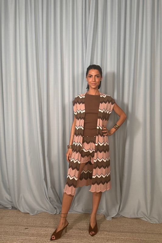 Gilet senza maniche con motivo zigzag e bordo ondulato