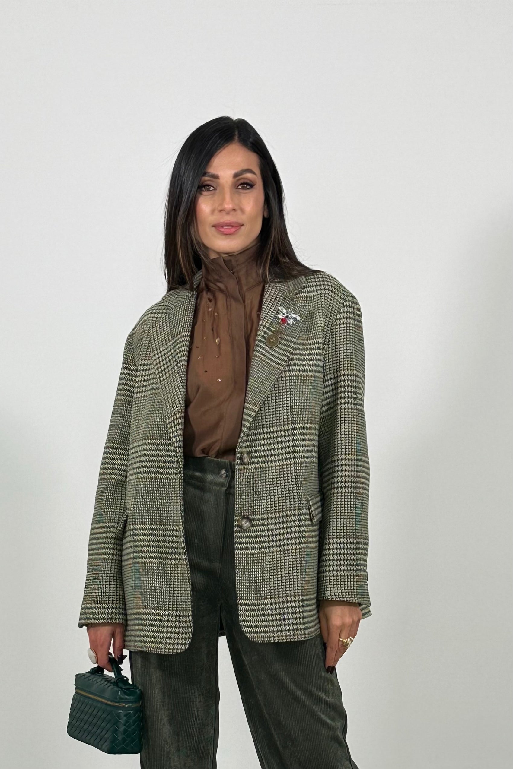 Blazer a quadri con tasche a patta e doppi bottoni