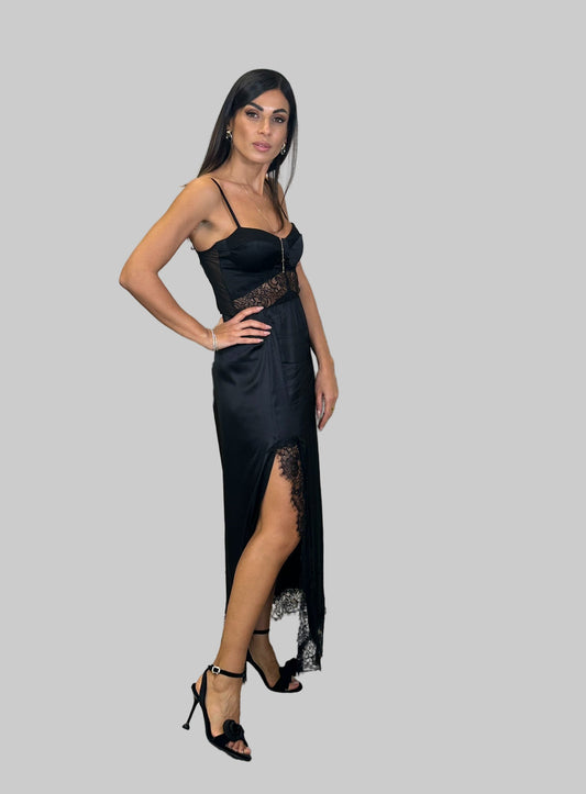 Body con spalline sottili e dettagli decorativi