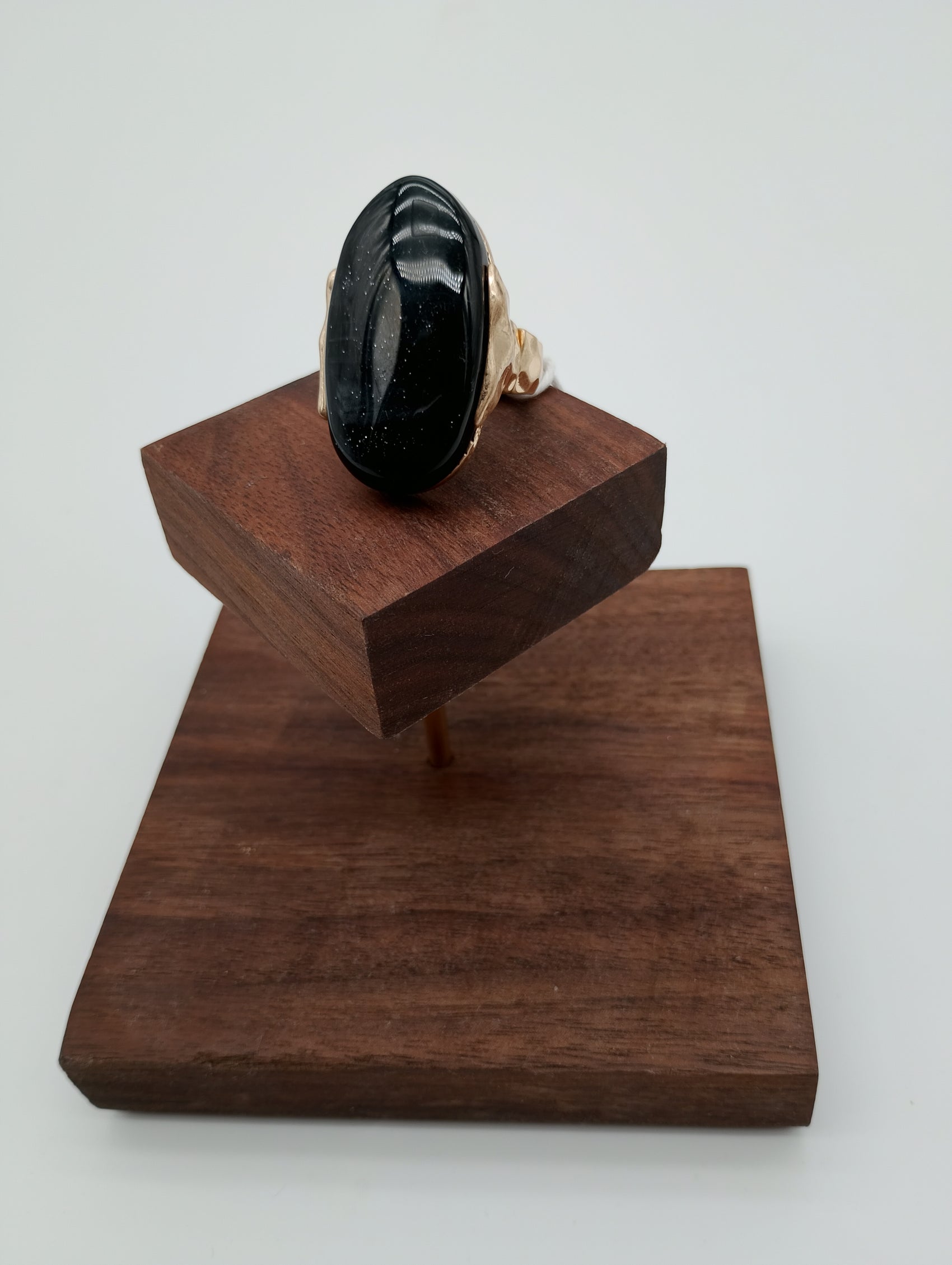 Anello pietra nera